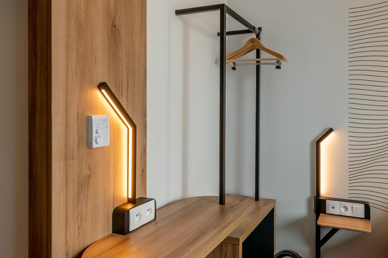 B&B Hotel Brest Centre Port De Commerce Bagian luar foto